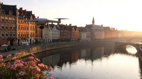 Les avantages de l'utilisation de drones pour le nettoyage à Orléans